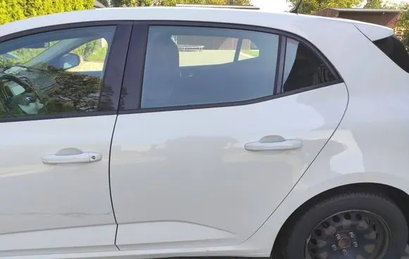 Renault Megane IV Rear door