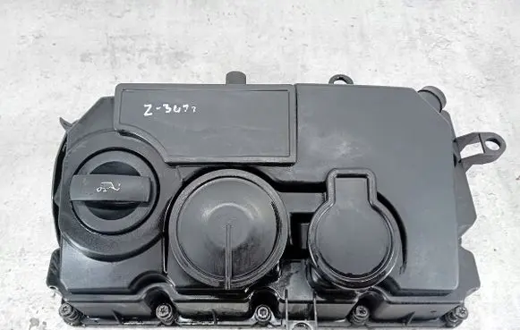 Volkswagen PASSAT B6 Rocker cam cover 