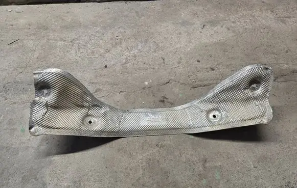Audi Q8 Exhaust heat shield 4M0825623
