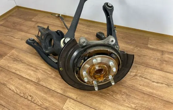 Chevrolet Camaro Front wheel hub spindle knuckle kpl