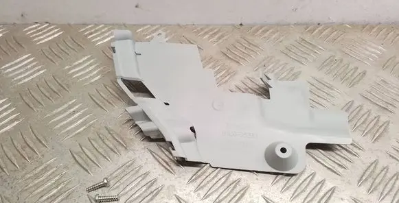 Toyota Avensis T270 Headlight/headlamp mounting bracket 8112605310