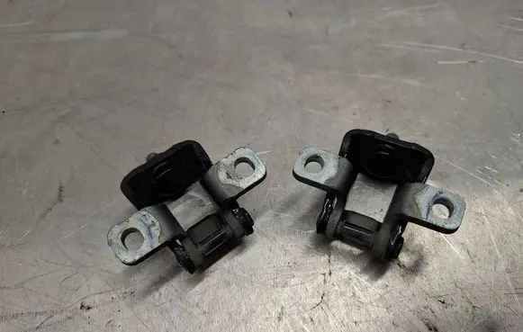 Volkswagen Polo V 6R Tailgate/trunk/boot hinge 