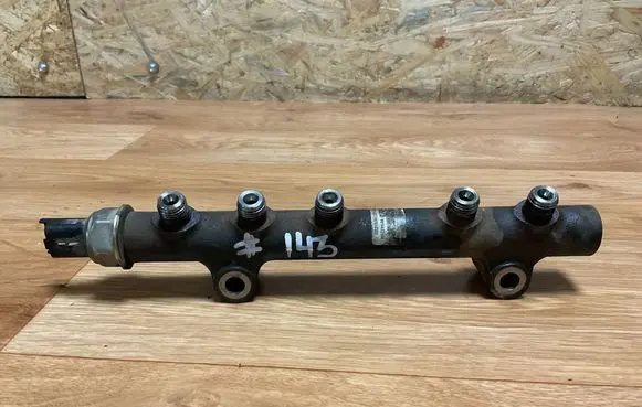 Peugeot Partner Fuel main line pipe 9685297580 1305162579