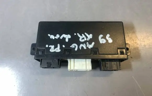 BMW 5 E39 Door control unit/module 6904254 689667 700129909