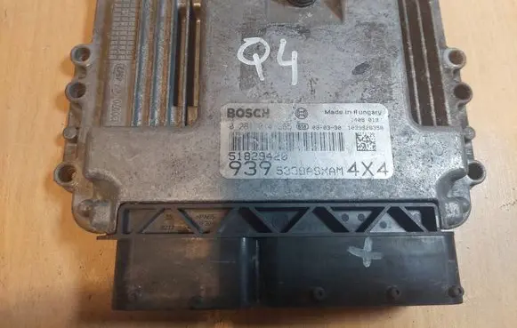 Alfa Romeo 159 Engine control unit/module ECU 0281014365 51829420