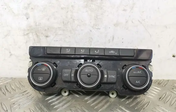 Volkswagen Tiguan Climate control unit 1K8907044AB