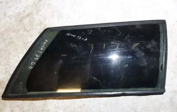 Volkswagen PASSAT B3 Rear side window