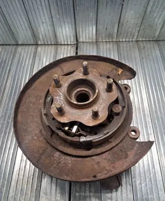 Infiniti FX Rear wheel hub