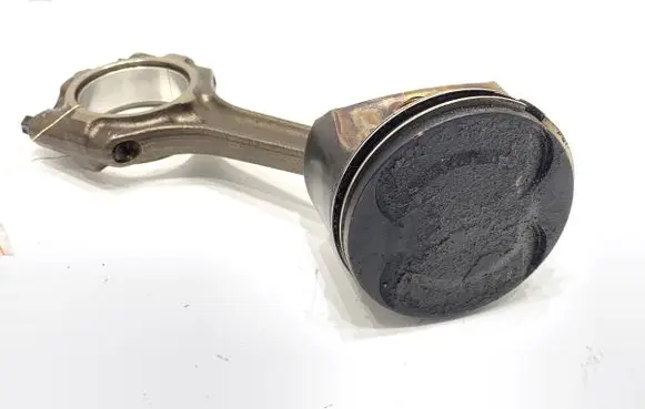Chevrolet Cruze II Piston with connecting rod F16D4
