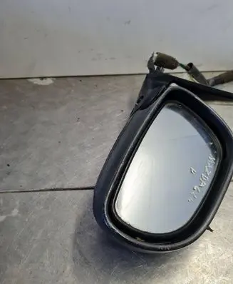 Mazda 626 Front door electric wing mirror E1010519