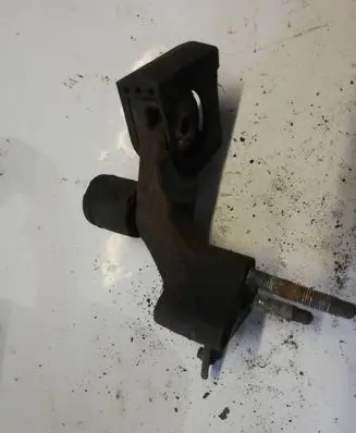 Toyota Prius (NHW20) other engine part NOCODE