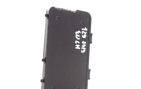 Volkswagen Golf VIII Wireless charging module 5NA980611A 02100770959
