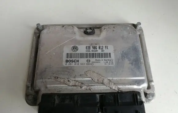 Seat Leon (1M) Engine control unit/module 038906012FK 0281010683