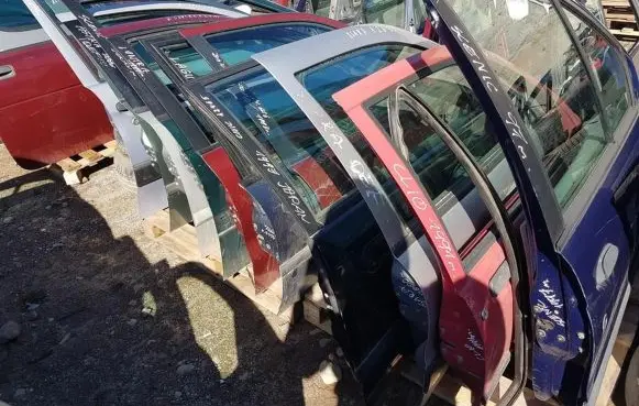 Renault Laguna I Front door