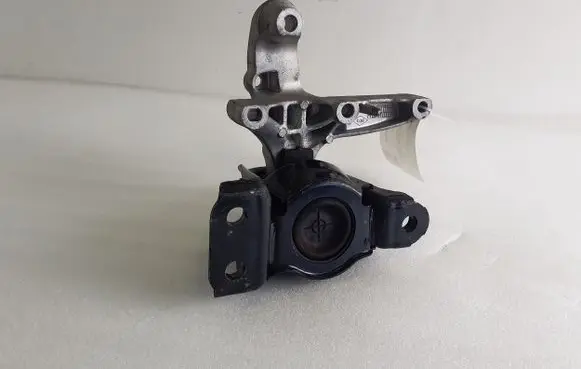 Nissan Qashqai Engine mounting bracket 112848459R S420MC