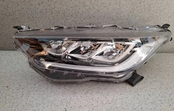Toyota Auris E210 Headlight/headlamp EUK08 0299591