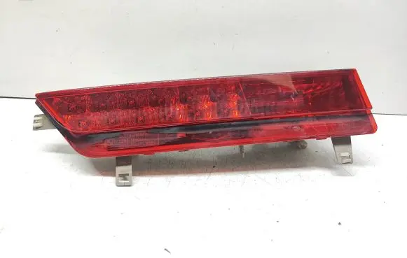 Tailgate rear/tail lights