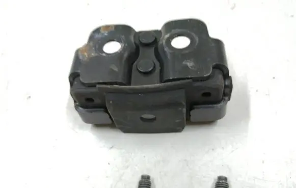 Nissan Pulsar Loading door lock loop/hook striker 
