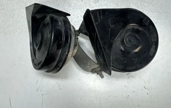 Mercedes-Benz GL X166 Horn signal A046495