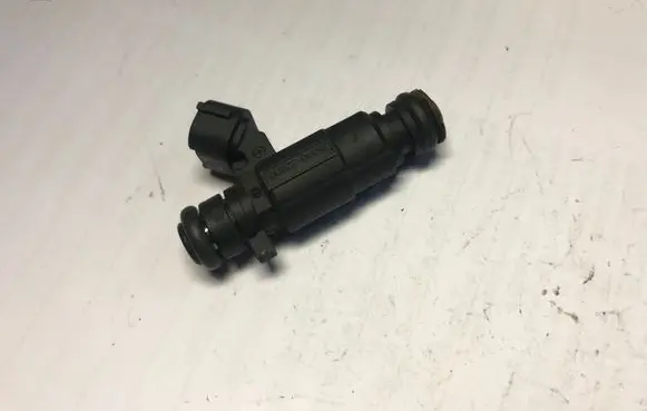 Hyundai Matrix Fuel injector 9260930006 3531022600