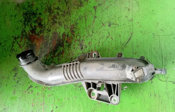 Audi A4 S4 B8 8K Intercooler hose/pipe 8K0145673L