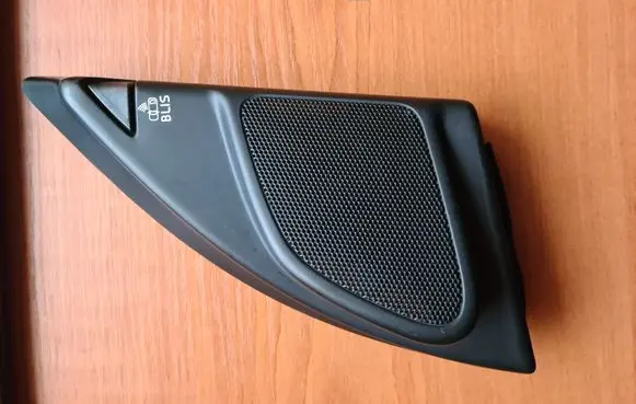 Volvo XC60 Front door high frequency speaker 30761588 30761588RH