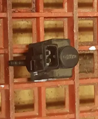 Volvo XC90 Turbo solenoid valve 30611668 10T046 72224010