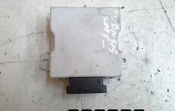 Window wiper relay