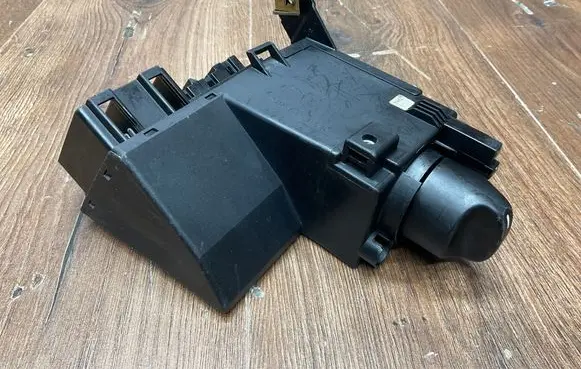 Mercedes-Benz E W210 Light switch 2105450104