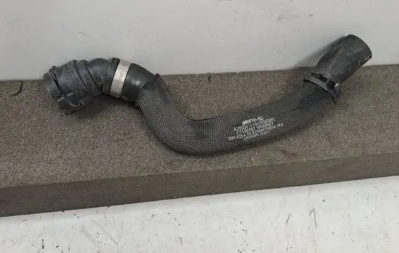 Mercedes-Benz C AMG W205 Engine coolant pipe/hose A2905016300