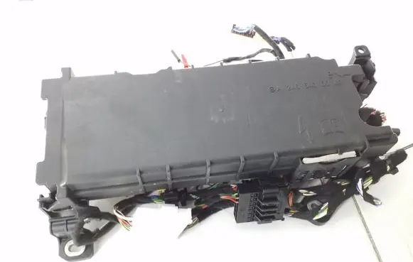 Mercedes-Benz B W246 W242 Fuse module A2465400040