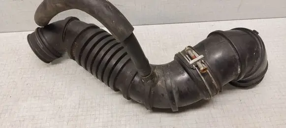 Mitsubishi L200 Air intake hose/pipe MR127412