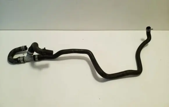 Volvo XC60 Engine coolant pipe/hose