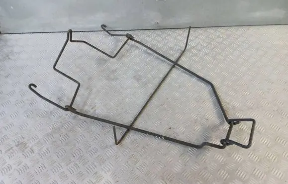 Renault Kangoo II Spare wheel mounting bracket 