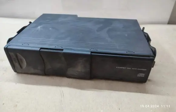 CD/DVD changer