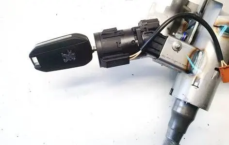 Peugeot 208 Ignition lock 9663123380