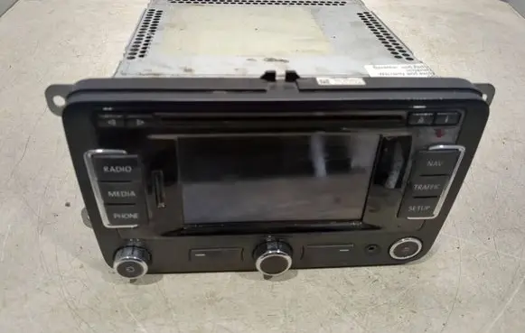Seat Toledo IV (NH) Radio/CD/DVD/GPS head unit Serns315 SEZAZ2P0089306 6JA035192F