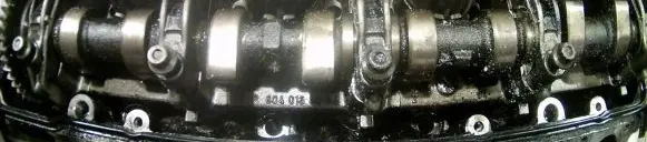 Mercedes-Benz C W202 Camshaft nenustatytta