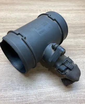 Opel Zafira A Mass air flow meter 24437502 0281002479