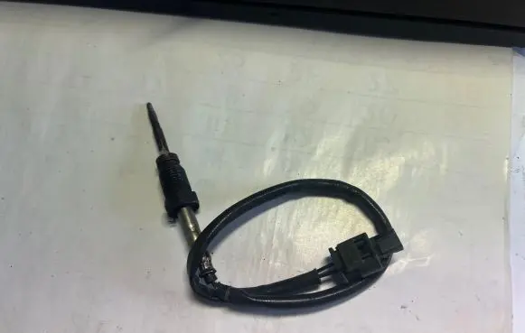 BMW 1 F20 F21 Exhaust gas temperature sensor 8509963 022656002781