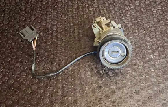 Audi A8 S8 D2 4D Tailgate exterior lock 4A5862055