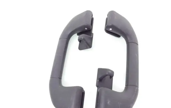 Mercedes-Benz E W212 Rear interior roof grab handle A2048100151