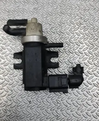 Volkswagen Caddy Turbo solenoid valve 1J0906627