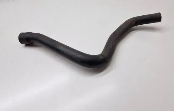 BMW 5 E39 Engine coolant pipe/hose 8367929