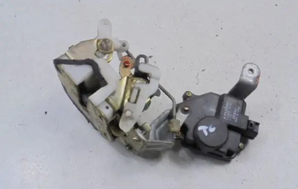 Mitsubishi Galant Rear door lock MR349287