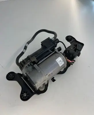 BMW X5 F15 Air suspension compressor/pump 6875177