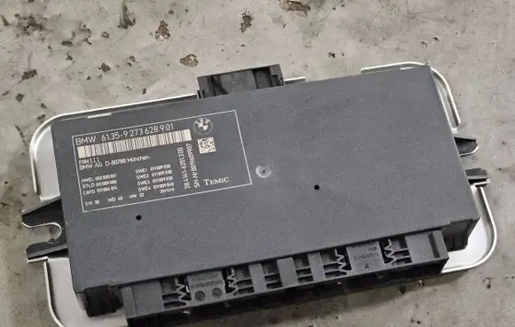 BMW 5 F10 F11 Light module LCM 9273628