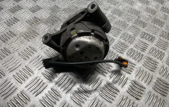 Audi A6 S6 C7 4G Engine mount bracket