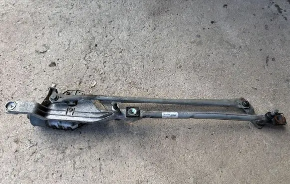 Ford Focus Front wiper linkage and motor 3397020850 0102103 4M5117504