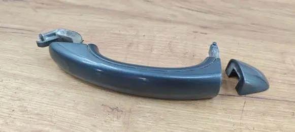 Volkswagen Touareg I Front door exterior handle 7L6837205A